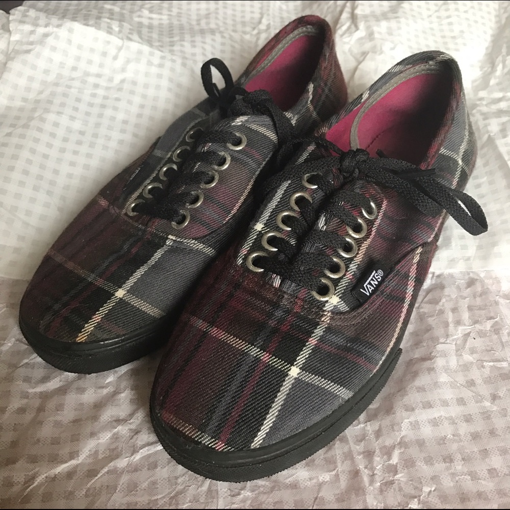 NWOT Plaid Vans ✨