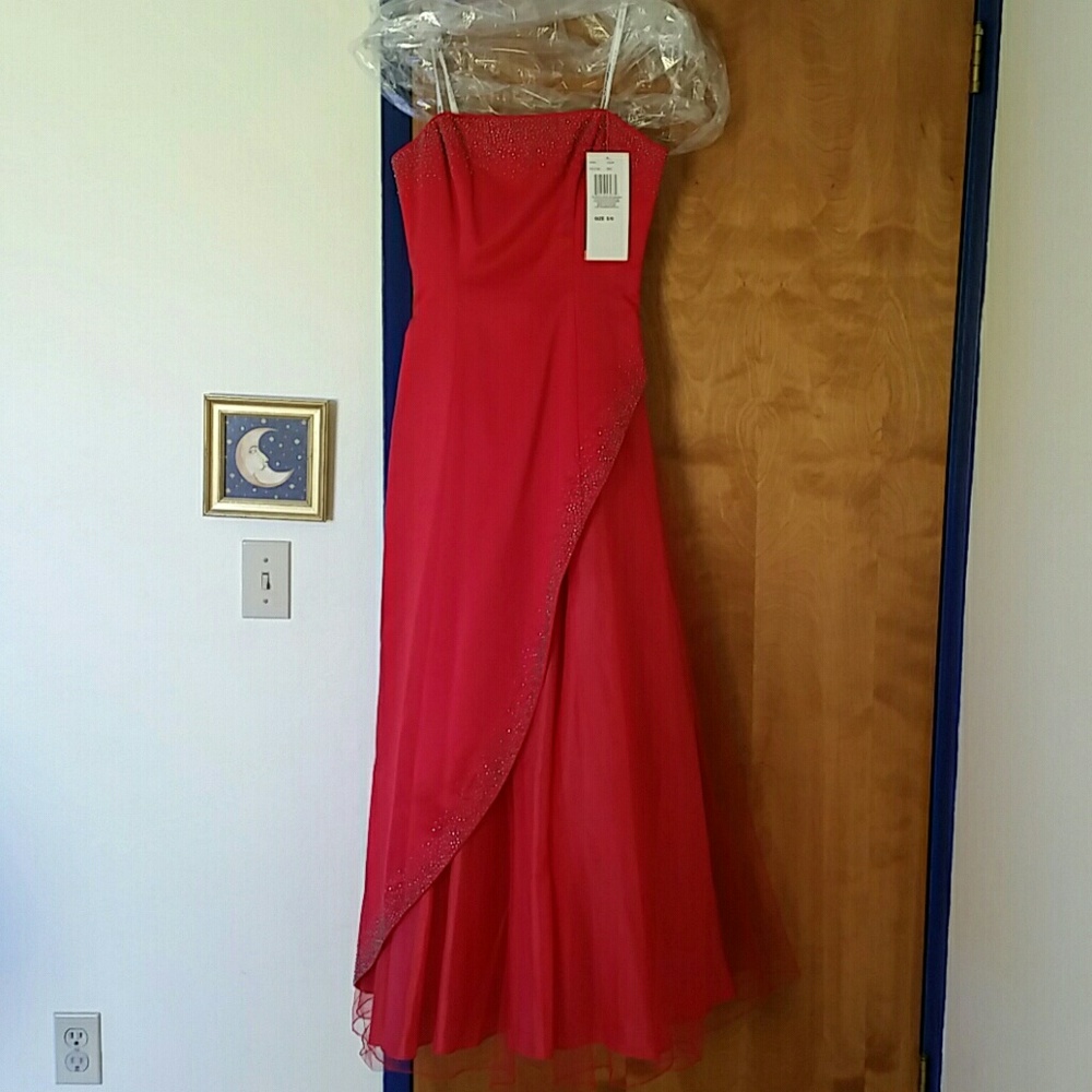 Red formal perfect for a teen princess.