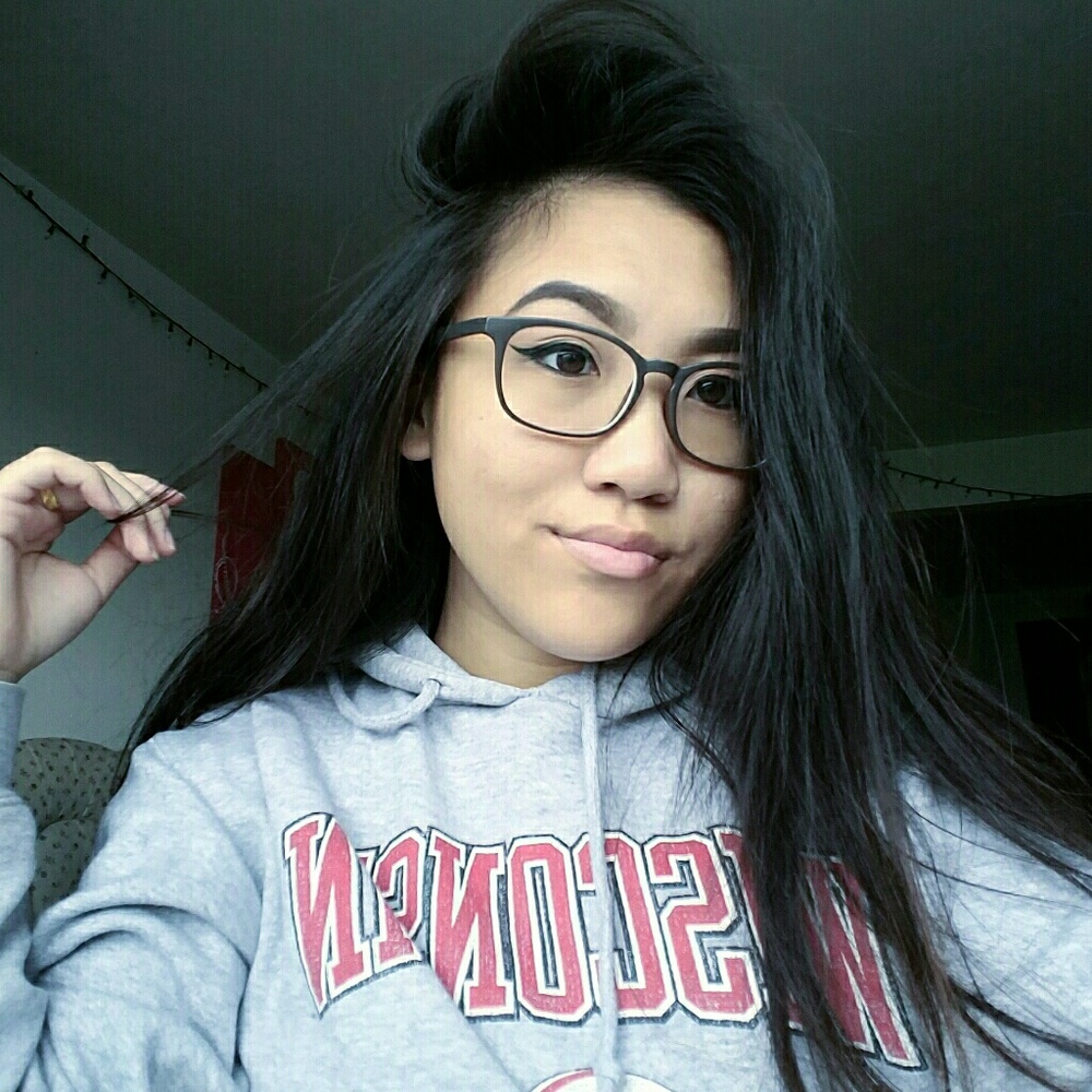 Meet your Posher, Jasmin