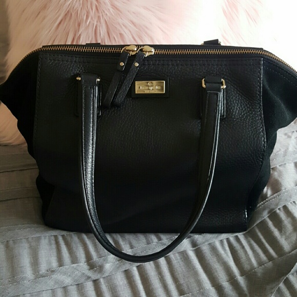 kate spade Handbags - Authentic Kate Spade Handbag