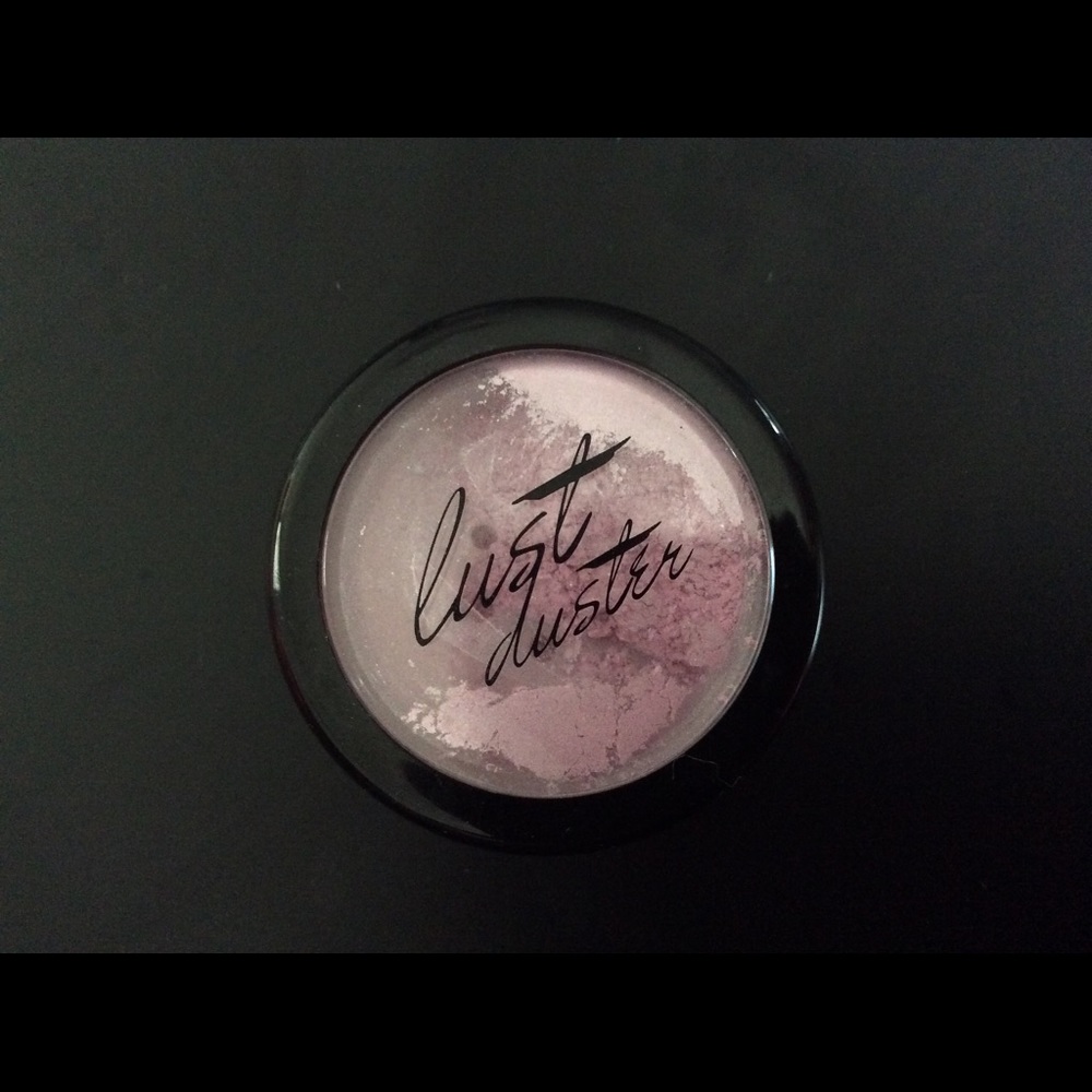 Benefit Lust Duster