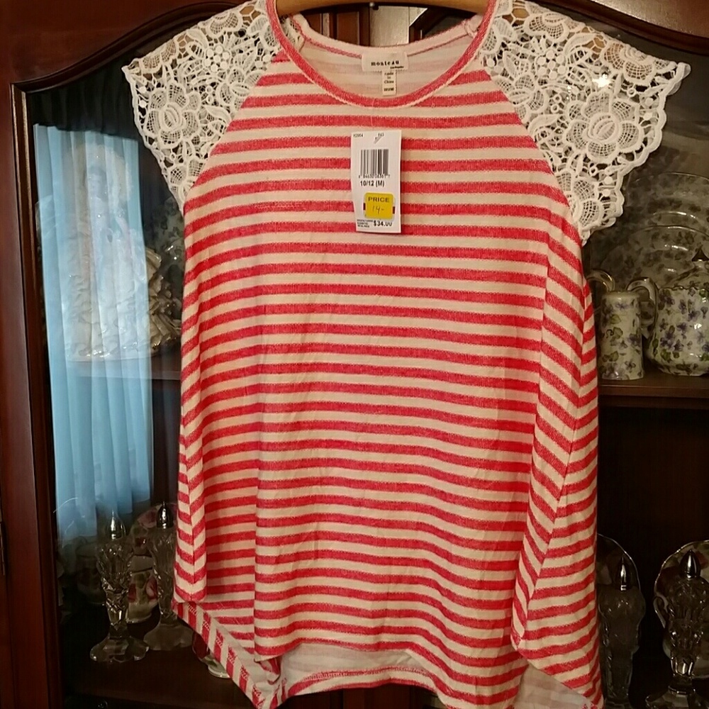 Monteau girls top with lace shoulders