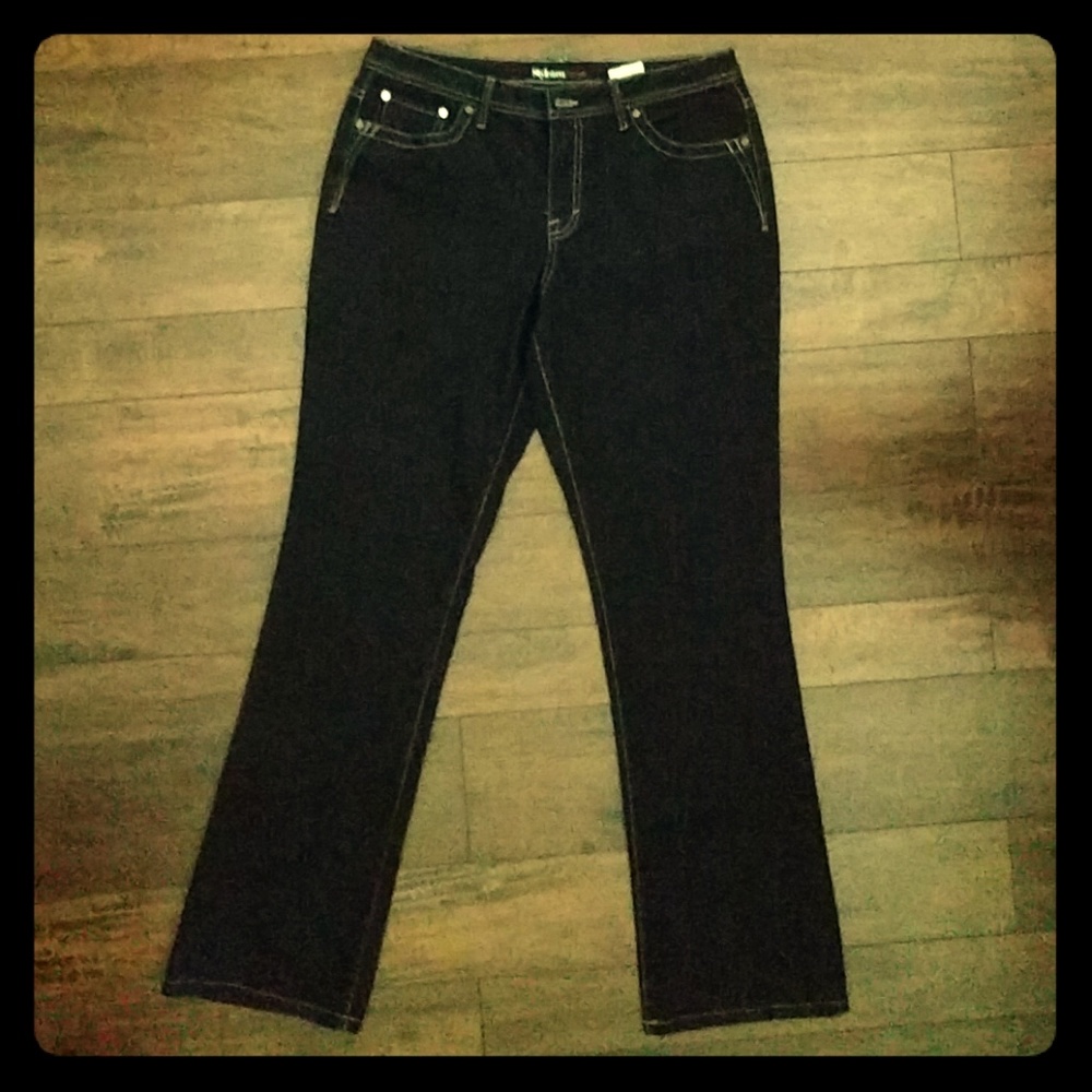 Style&co denim curvy modern boot cut jeans