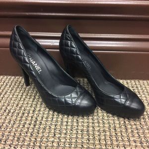 Chanel Quilted Shoes size 39