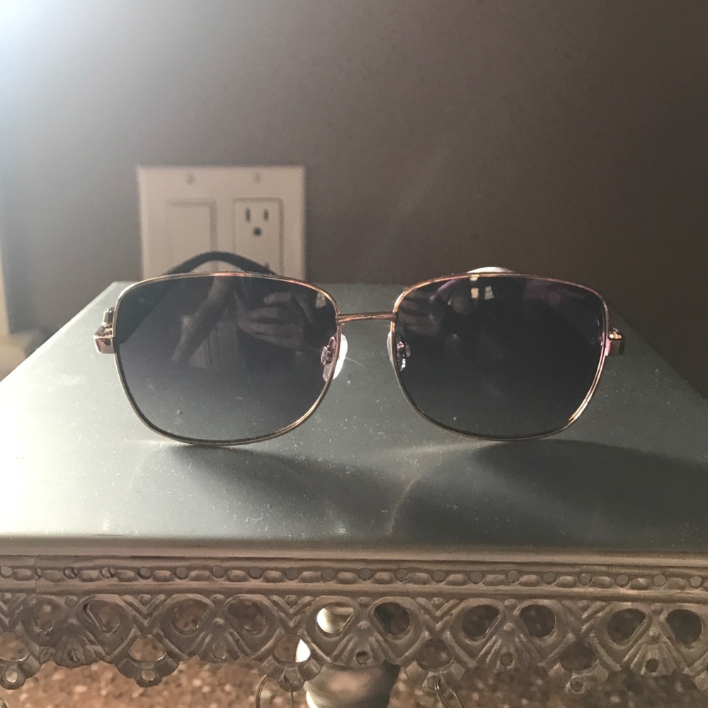 POLAROID SUN GLASSES