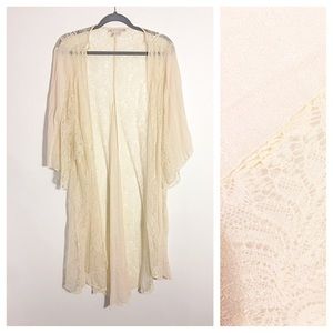 Flying Tomato Off-white Lace Duster.