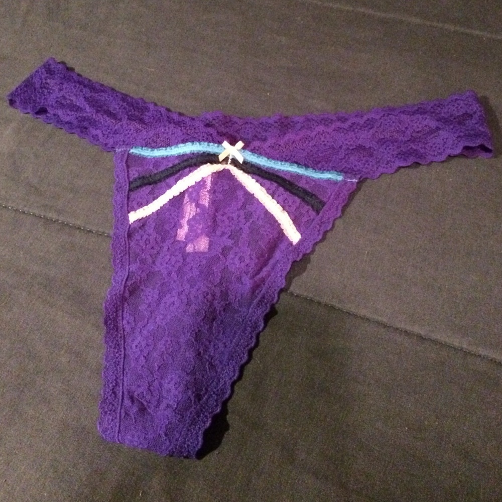 VS lace thong panty