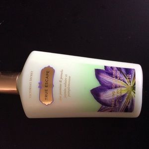 Victoria's Secret True Escape Lotion