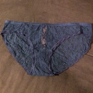 VS hip hugger lace panty