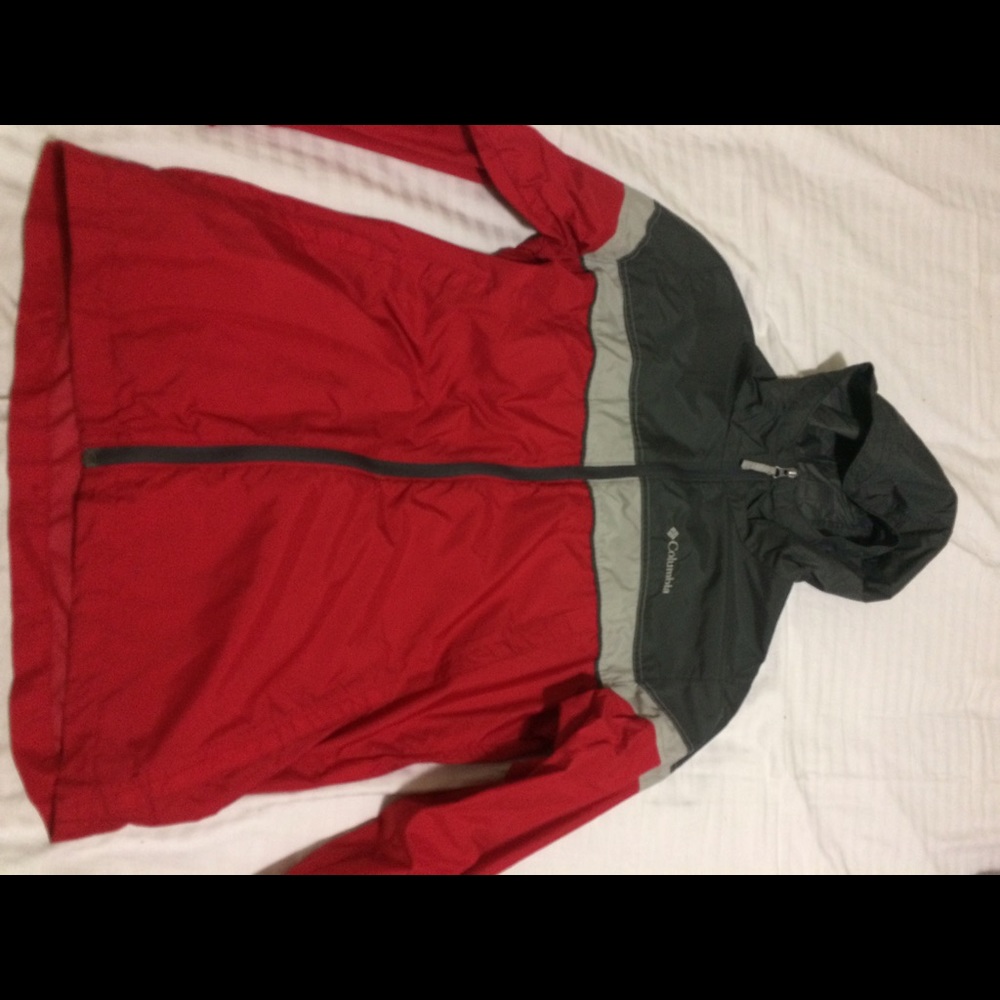 Columbia wind breaker
