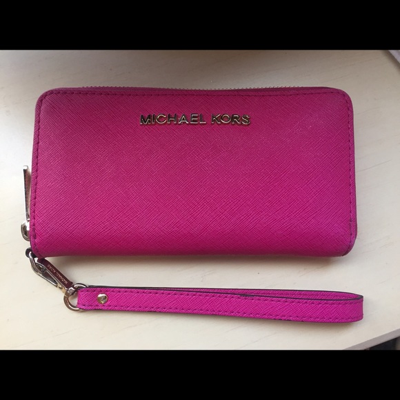Michael Kors wallet - Picture 1 of 3