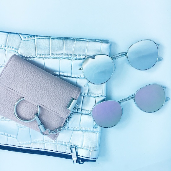 Reina Silver Metallic Vegan Leather Wristlet Bag - Picture 2 of 5