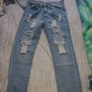 Romwe ripped Jeans