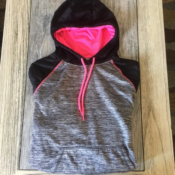 Danskin Tops - Cute Danskin Hooded Sweatshirt