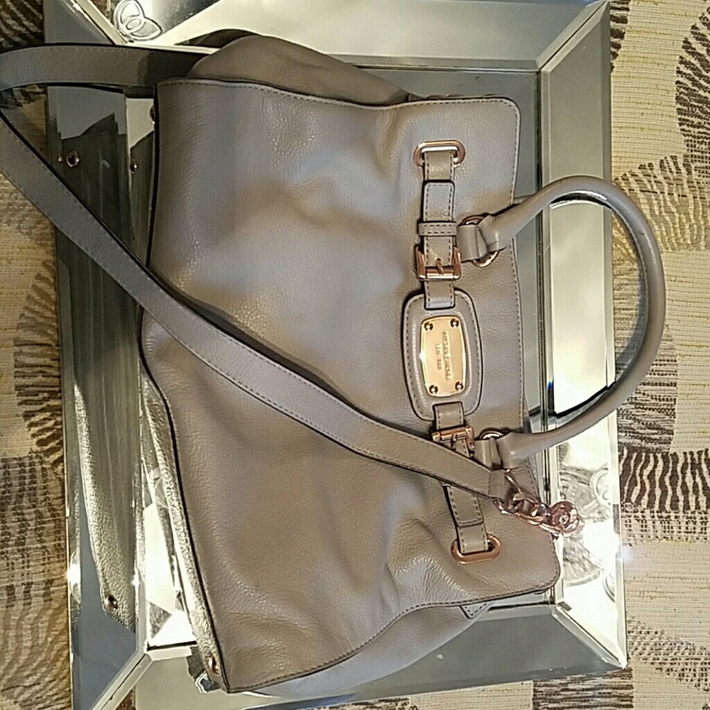 Michael kors leather bag