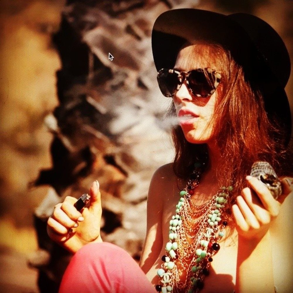 Meet your Posher, Elena