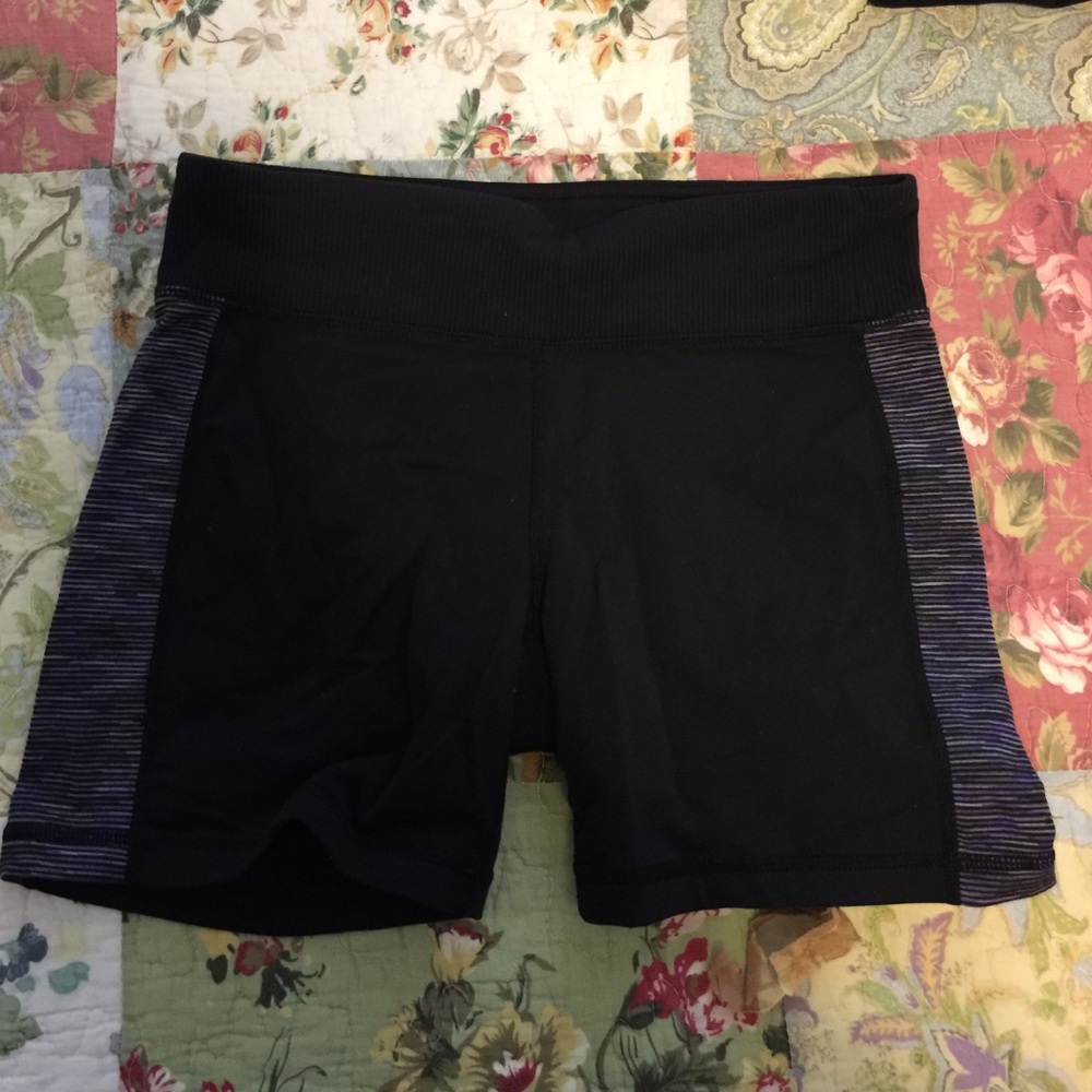 Athleta yoga shorts