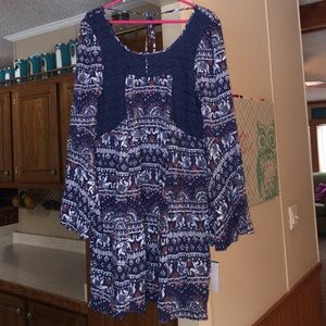 Flowy patterned dress