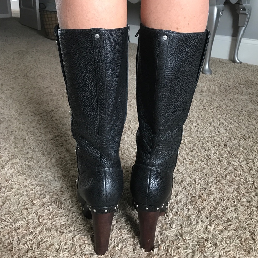 UGG boots NWOT - Picture 3 of 5