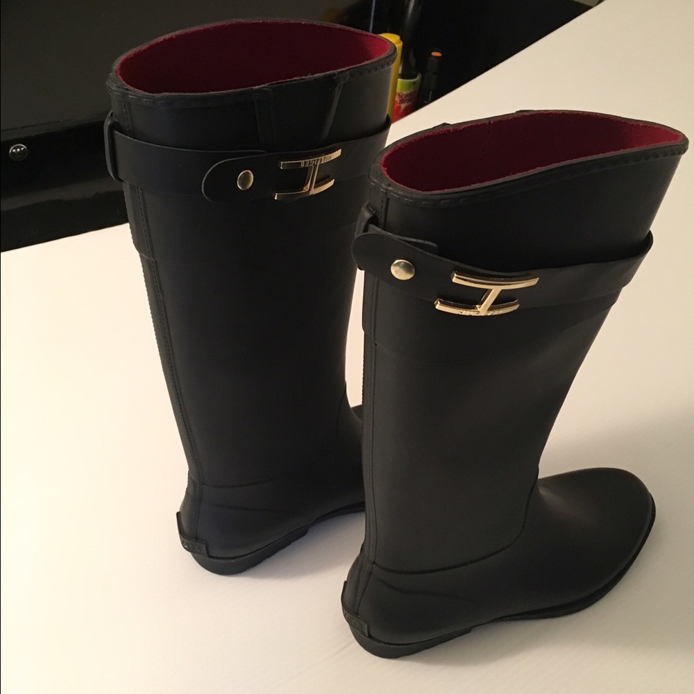 Women's- Tommy Hilfiger Black Coreen-M Rain Boots