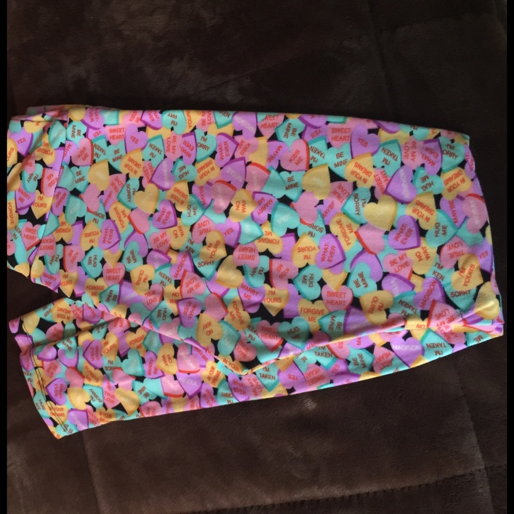 LulaRoe OS Valentine's Leggings