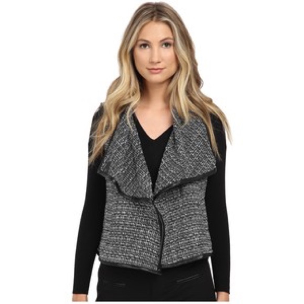 Kut from the Kloth Veronica Top Vest