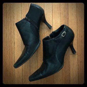 Nine West Black Leather Booties/shoeties