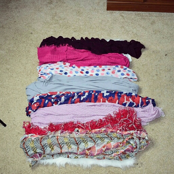 Accessories - SUPER BUNDLE DEAL! 17 GORGEOUS Scarves