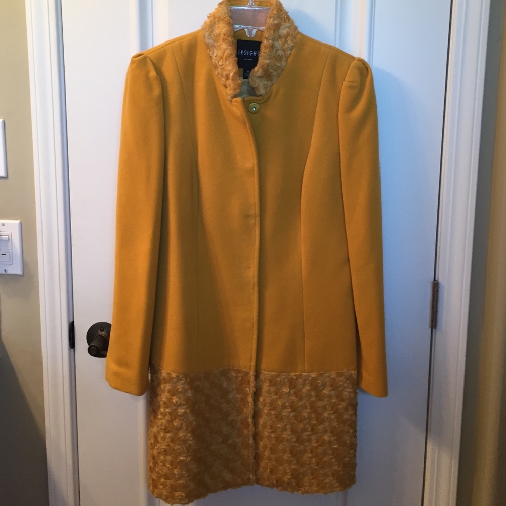 The perfect yellow jacket