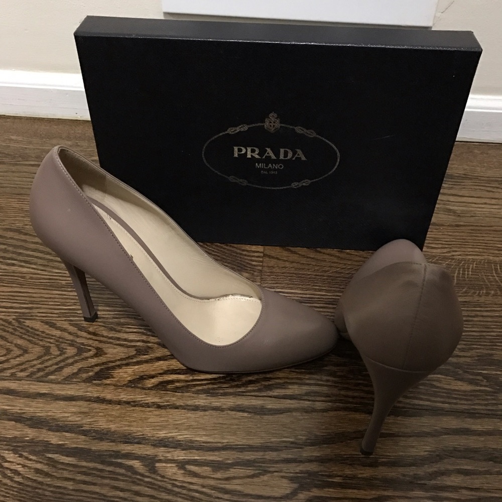 Authentic Prada pumps
