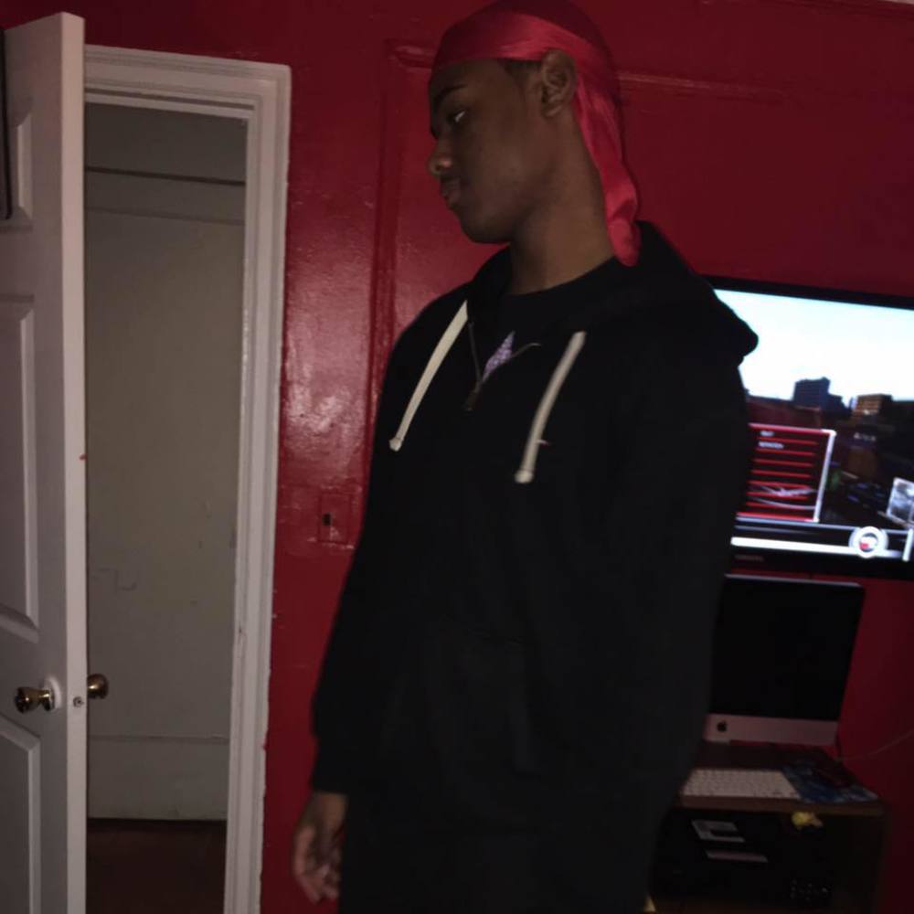 Meet your Posher, Luis