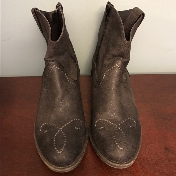 American Rag booties - Picture 2 of 4