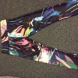 Fabletics Cosmic Print Salar Capris