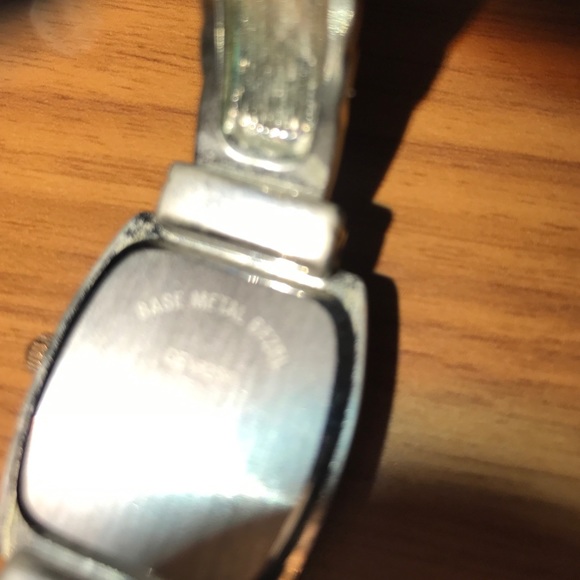 Watch - Picture 3 of 4