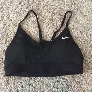 Women's niki dri-fit sports bra
