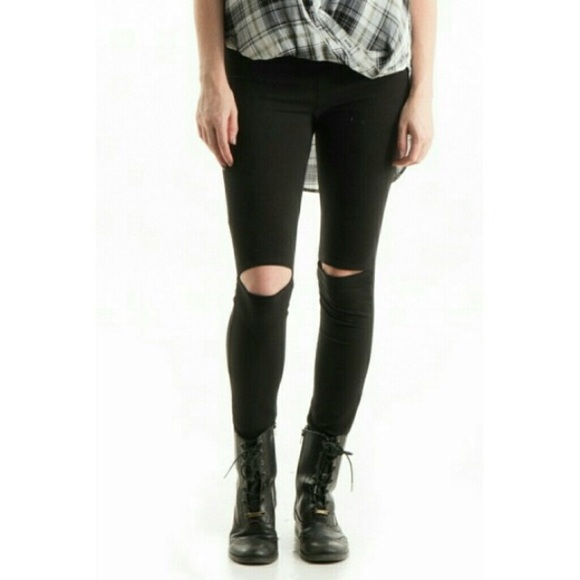 🆕cut out knee leggings - Picture 2 of 3