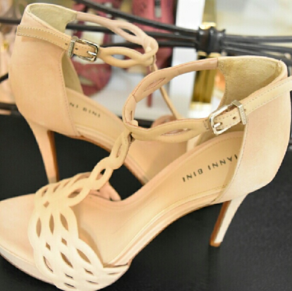 Gianni Binni Reza T-Strap Heels in Beige