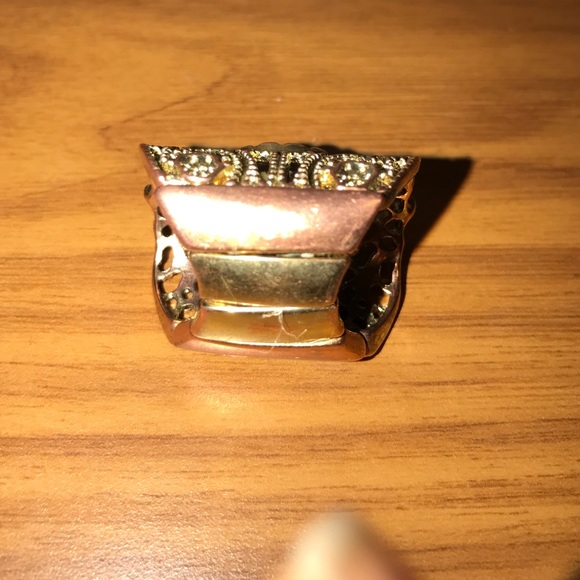 Ring - Picture 3 of 3