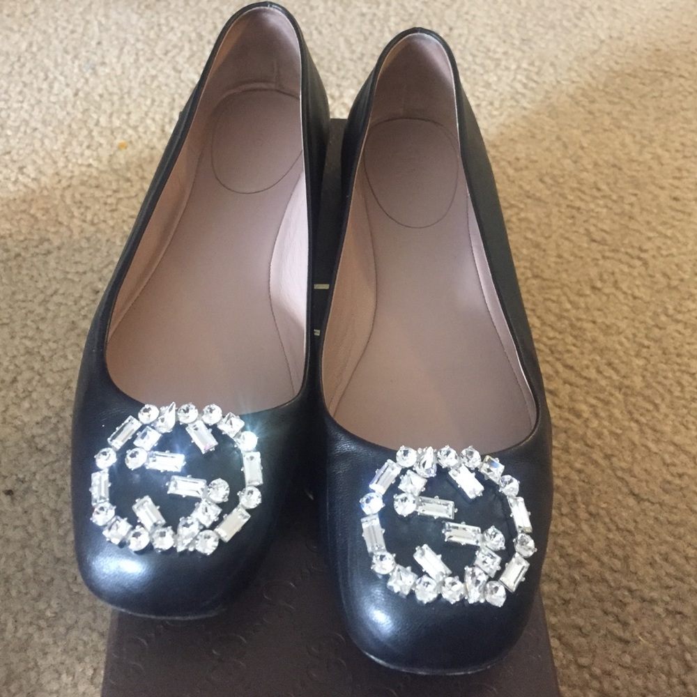 Gucci flats