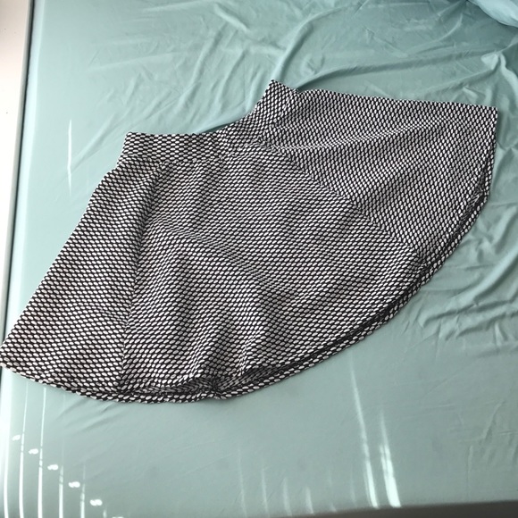 Forever 21 Skater Skirt - Picture 1 of 3
