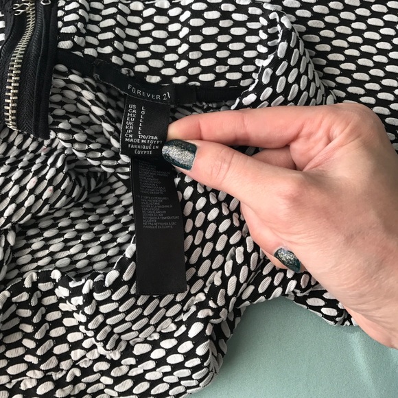 Forever 21 Skater Skirt - Picture 3 of 3