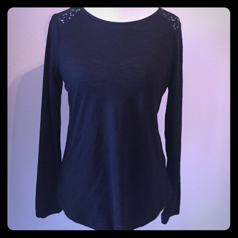 Banana Republic long sleeve top