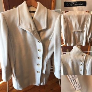 Beautiful cream wool medium-length pea coat