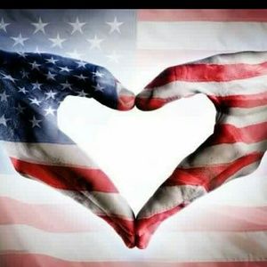 Meet your Posher, Lorrie