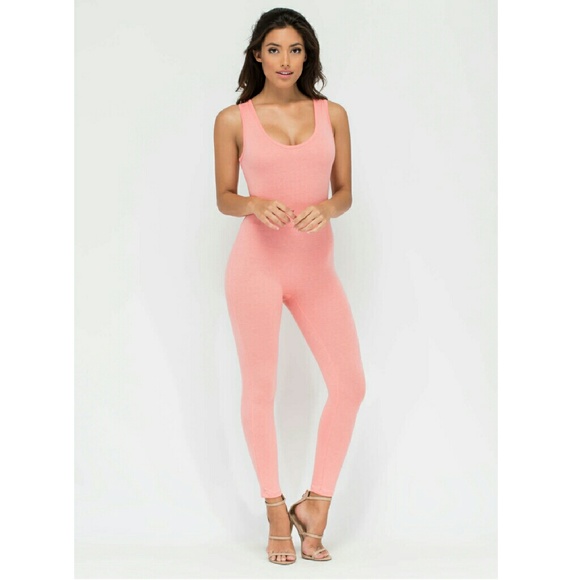 Low back jumpsuit - Picture 1 of 3