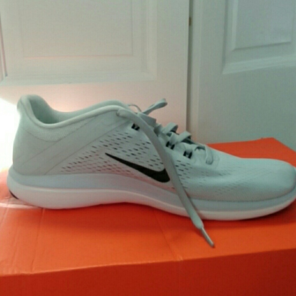 Nike Flex Run running shoe