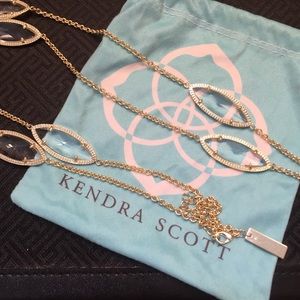 Kendra Scott necklace