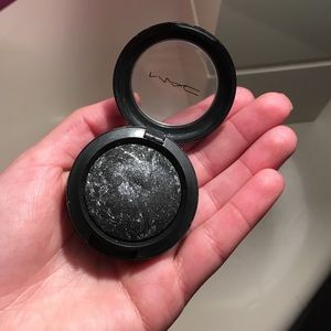 Mac eyeshadow