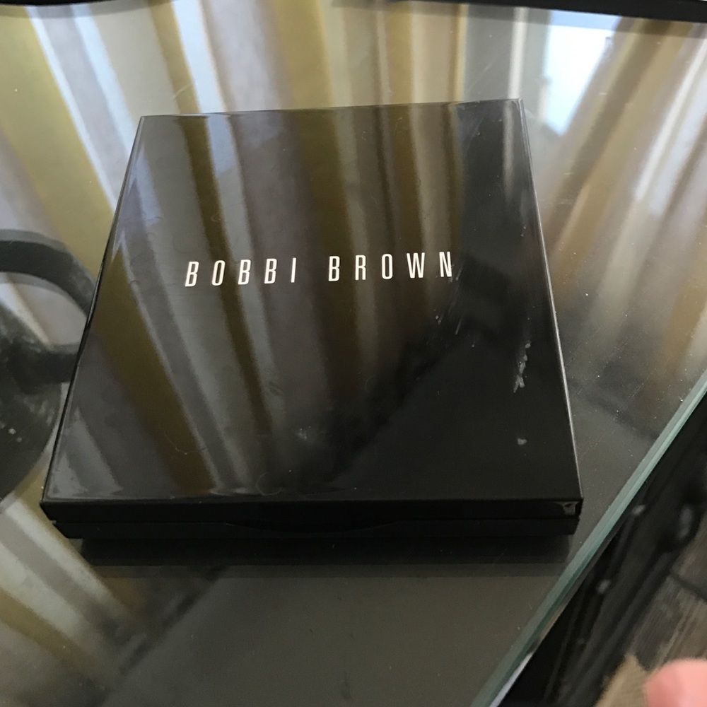 Bobby Brown Shell Palette for 4 - empty shell