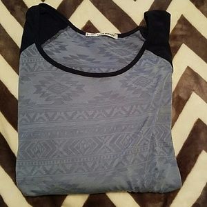 Maurices 3/4 sleeve tribal print top size 2